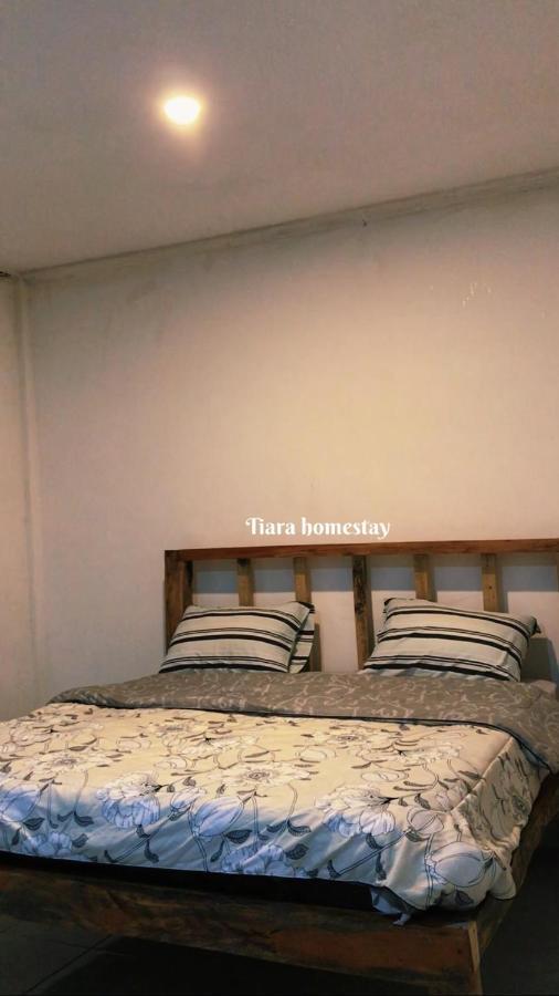 Tiara Homestay Plambi Екстер'єр фото